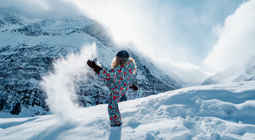 New “Legna” design on the namuk ski overall