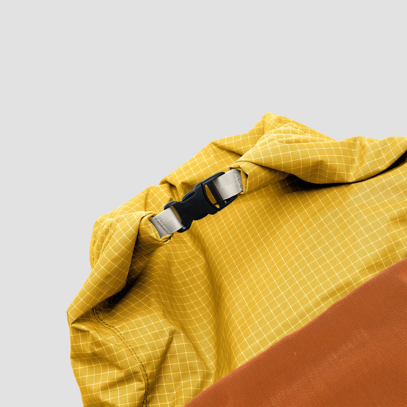 Leon backpack 20L Upcycled (4)