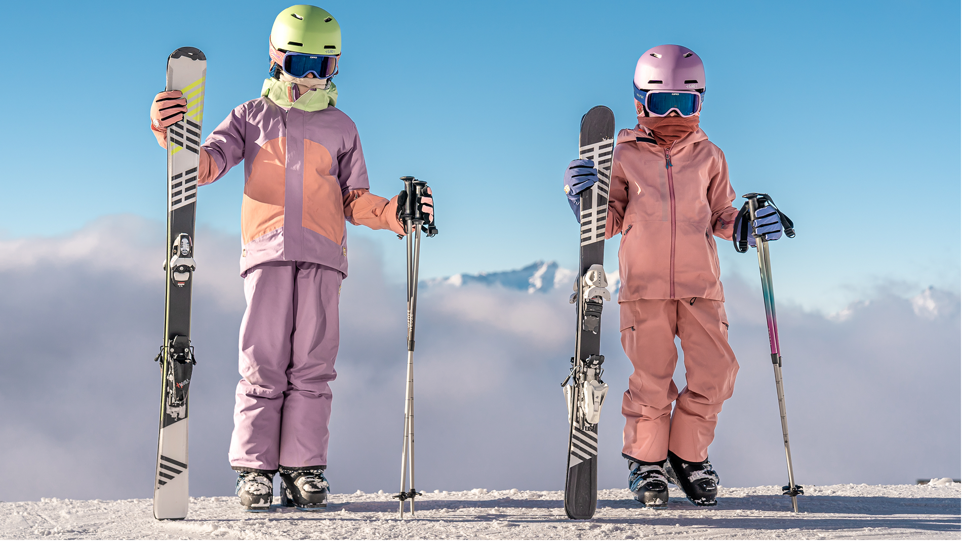 Families test the new Neve/Lumi ski collection and the 3L collection