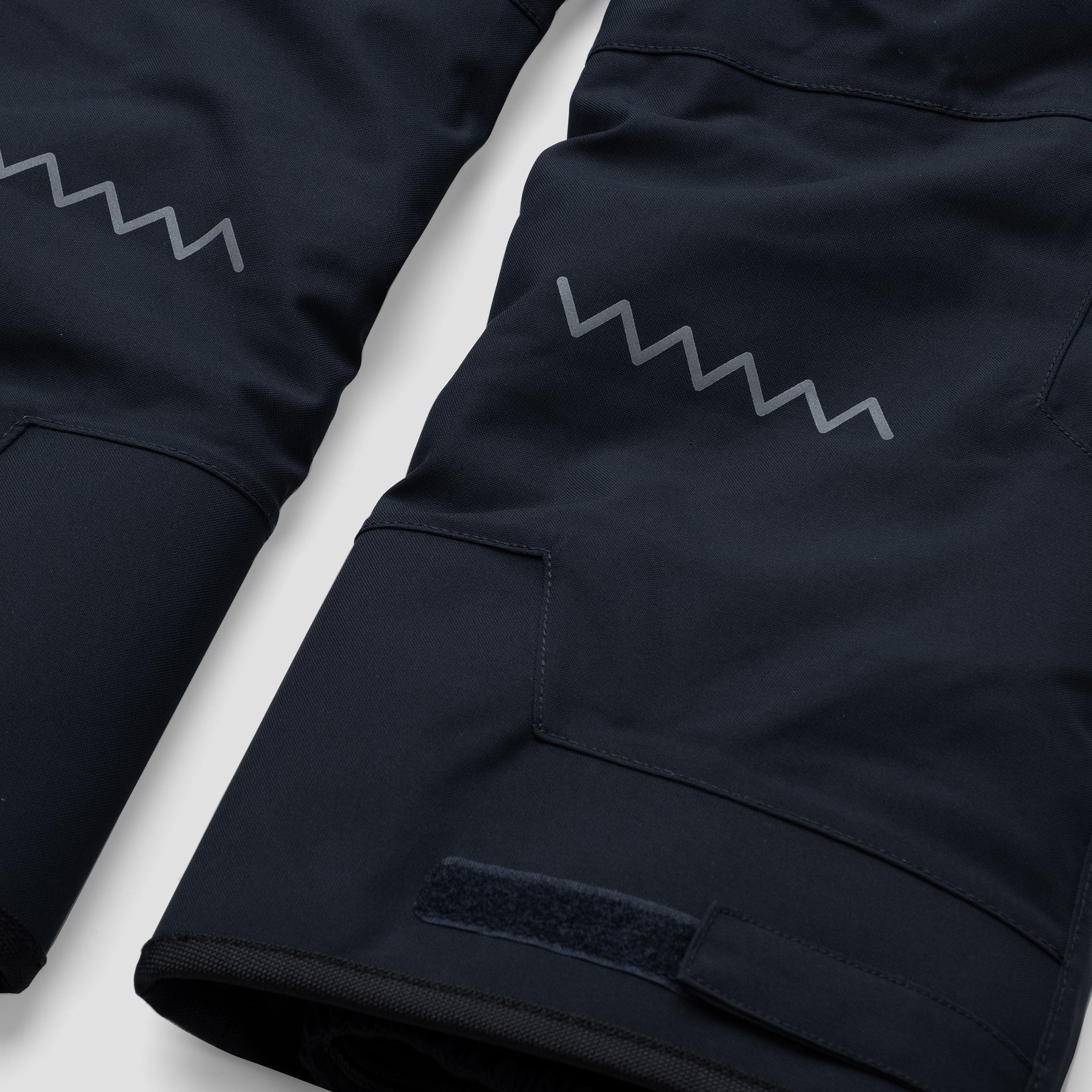 Corbet snow bib pants (3)