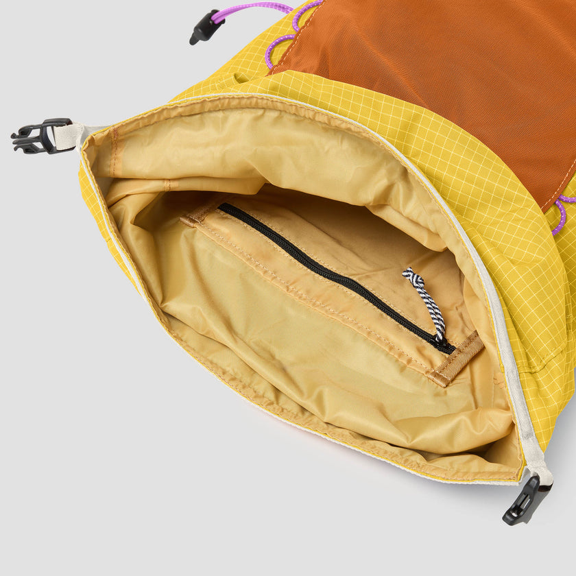 Leon backpack 20L Upcycled (5)