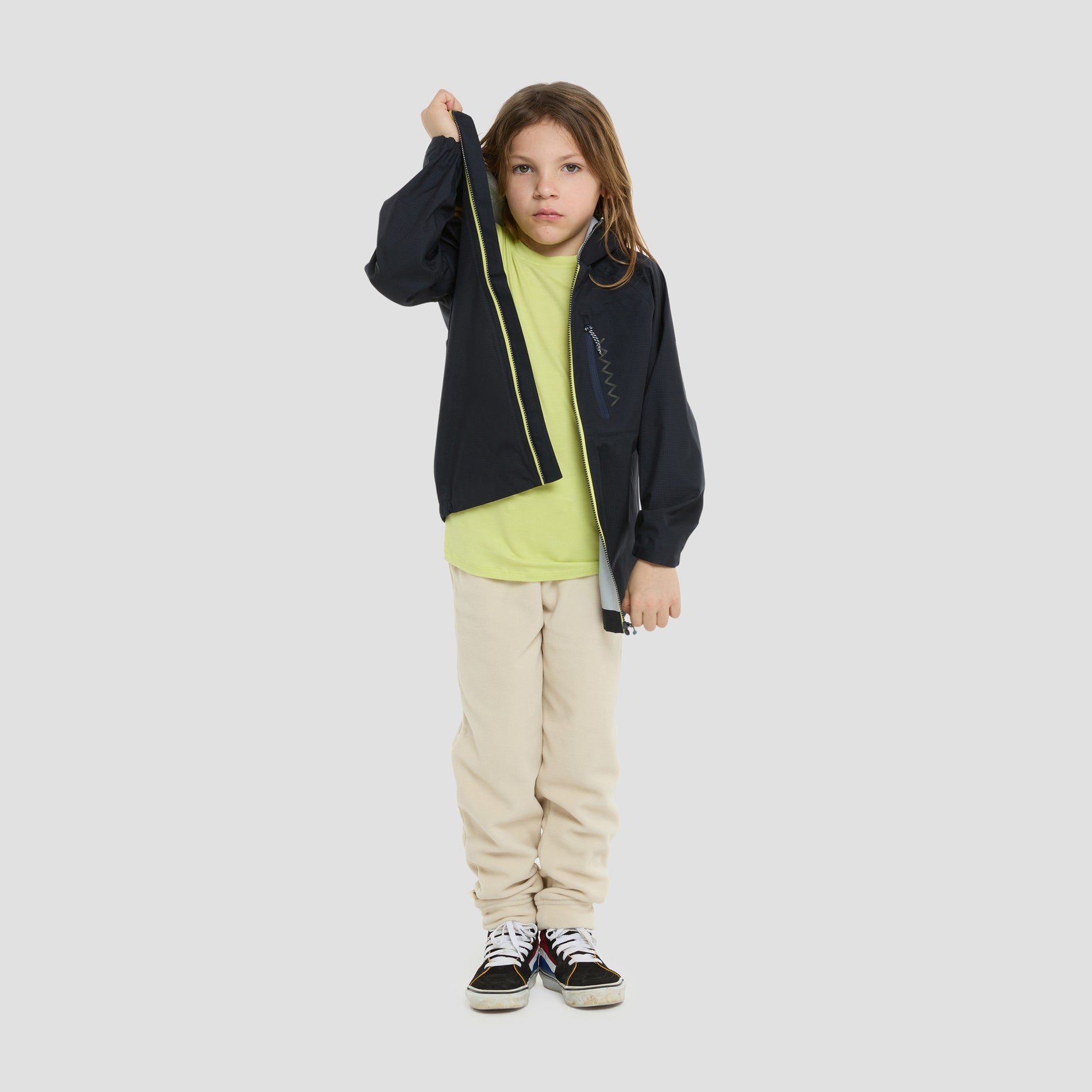 One ultralight rain jacket (3)